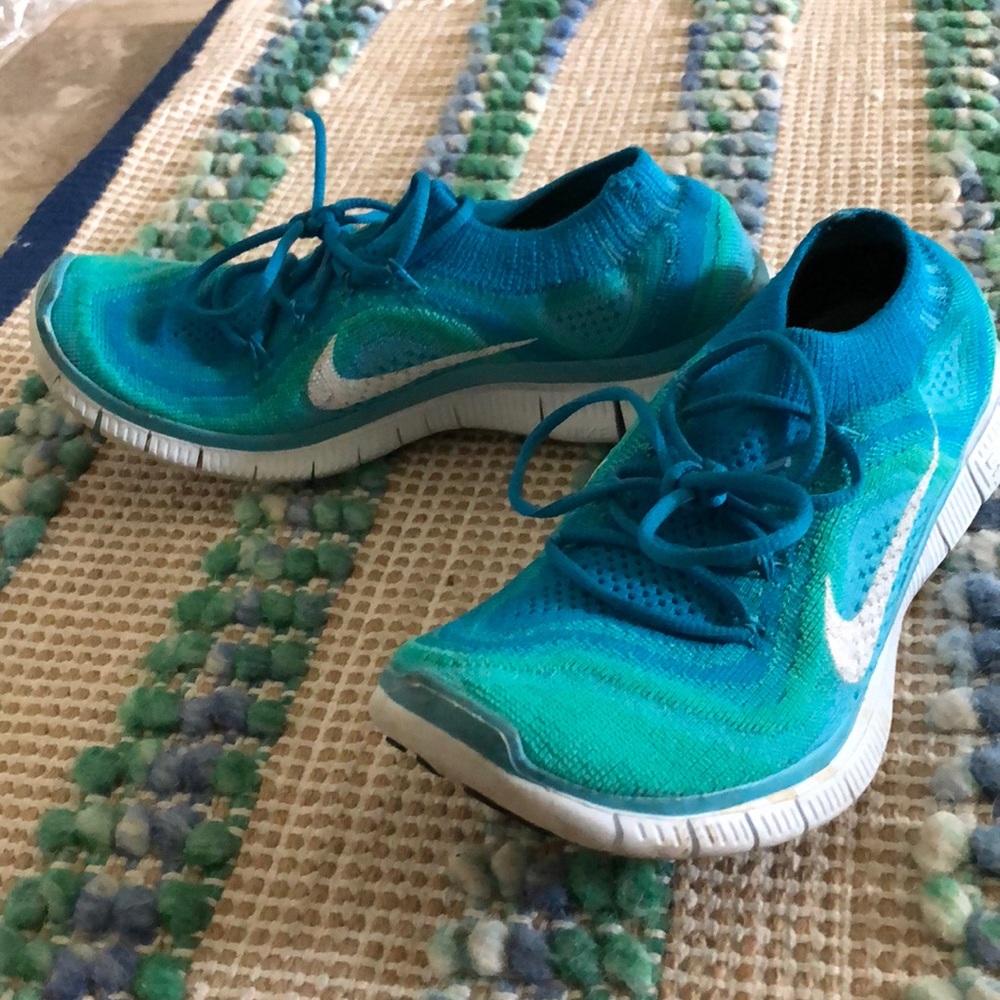 nike running shoes